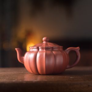 ling hua tea pot 菱花壶