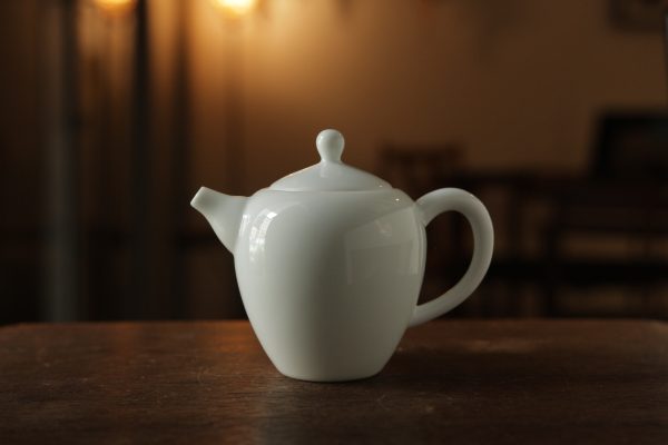 Porcelain teapot 瓷茶壶 - Image 5