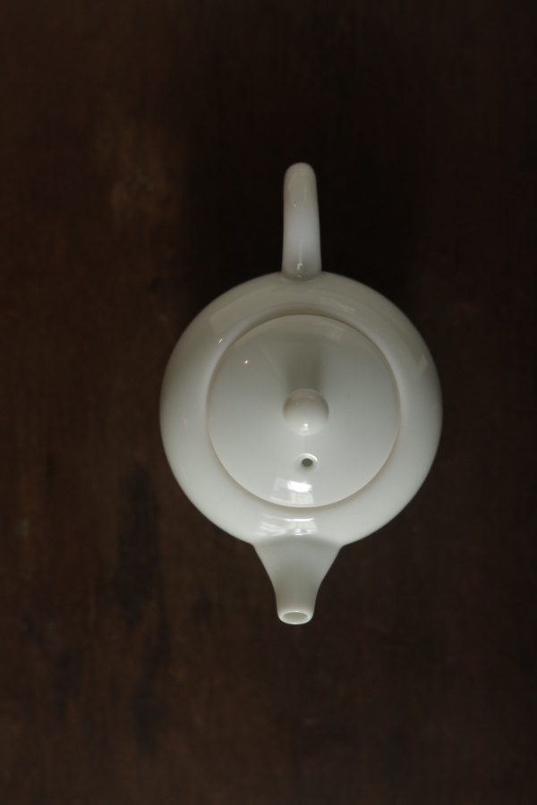 Porcelain teapot 瓷茶壶 - Image 3